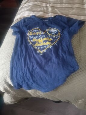 NHL Girls Royal Blue Buffalo Sabres Heart Tee
